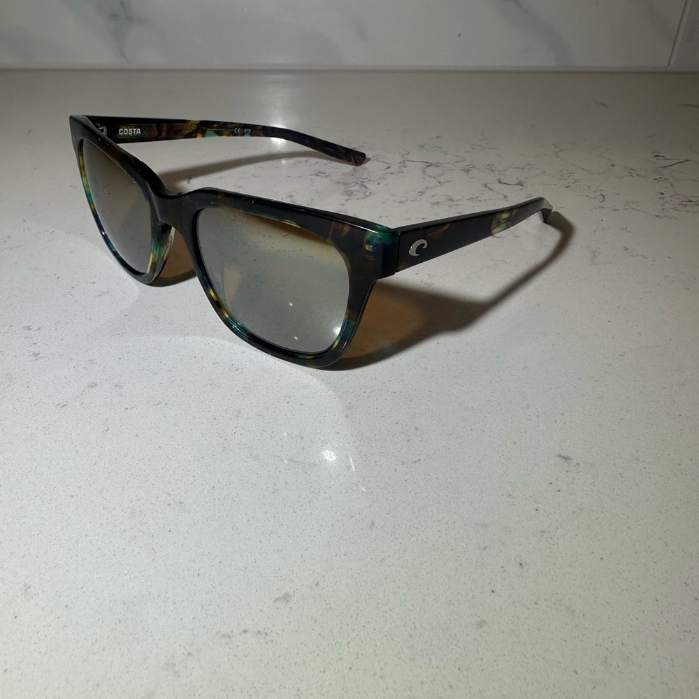 Costa Sunglasses with Brown and Tortoise Frame